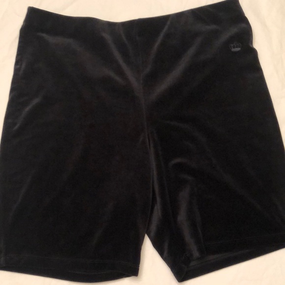 Juicy Couture Pants - JUICY COUTURE shorts XXL elastic waist Buy now